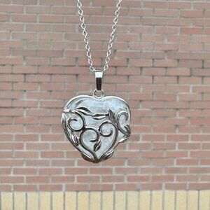 NEW Large Clear Quartz Heart with Leaves Pendant Necklace